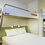 Pensión Ibis Budget Oviedo