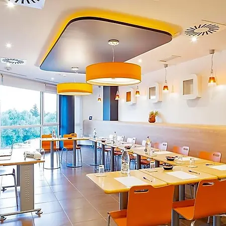 Pensjonat Ibis Budget Oviedo